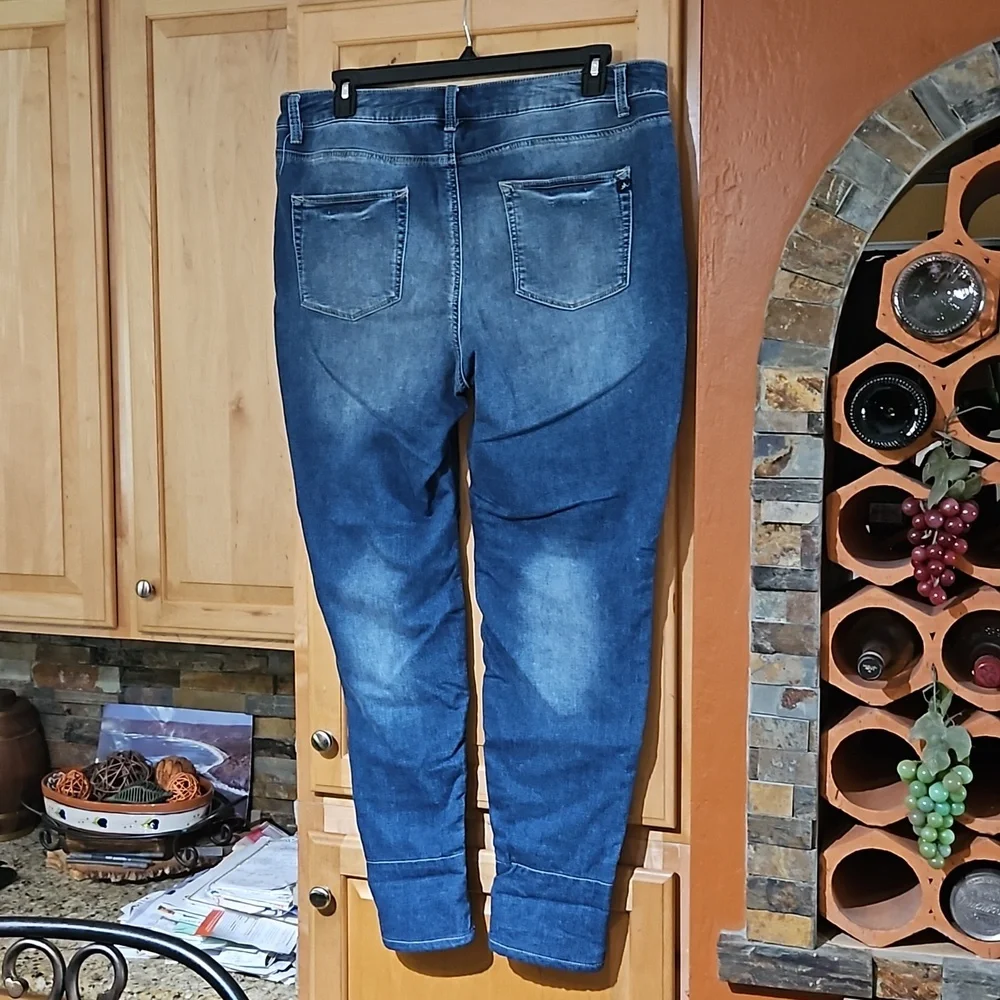 M Jeans By Maurices Distressed Blue Mid-Rise Jeans - Picture 2 of 4